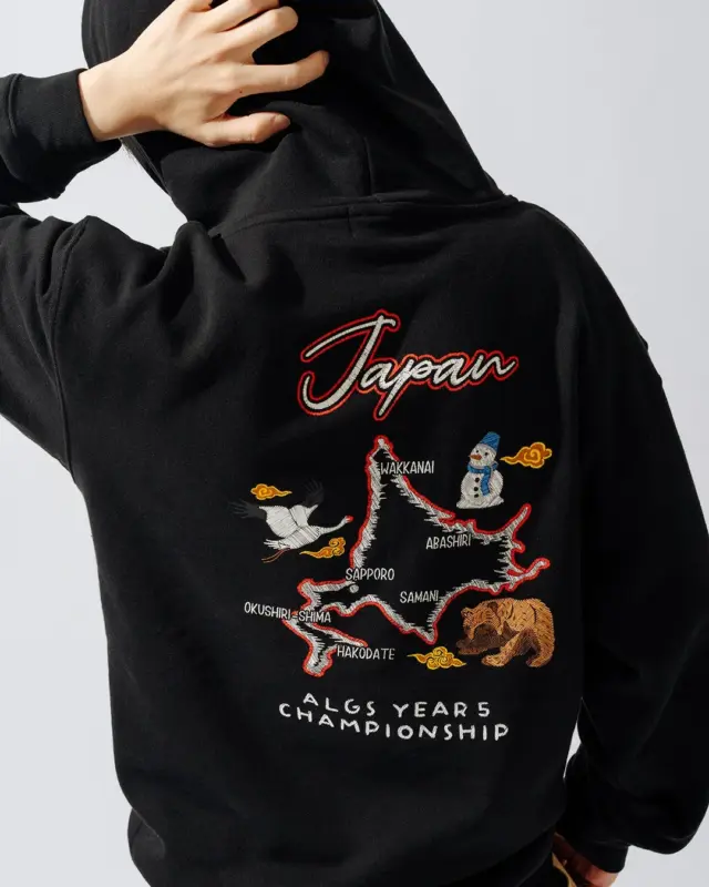 パーカー背面デザイン