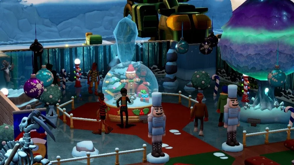 冬の祝祭をテーマにしたゲーム内のシーン。大きなスノードームにはジンジャーブレッドマンが飾られ、くるみ割り人形やカラフルなオーナメント、キャンディケインなどが配置された賑やかなクリスマスデコレーションが特徴です