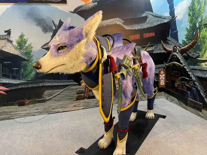 オトモガルクの等身大フィギュア