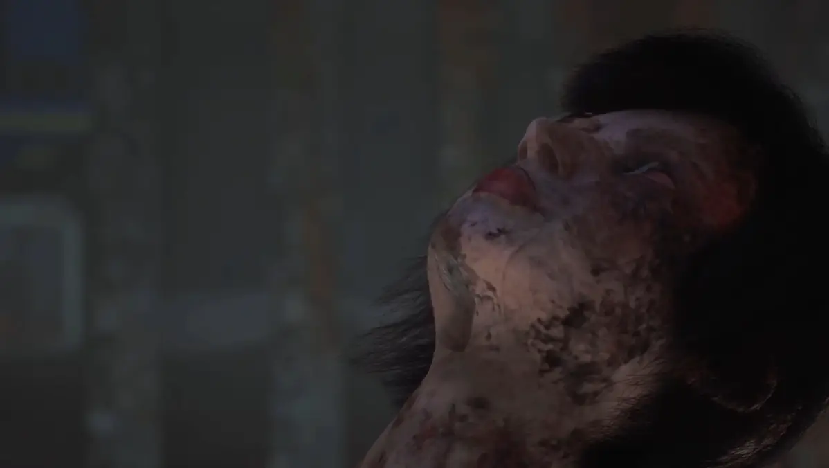 不気味な損傷顔のクローズアップ