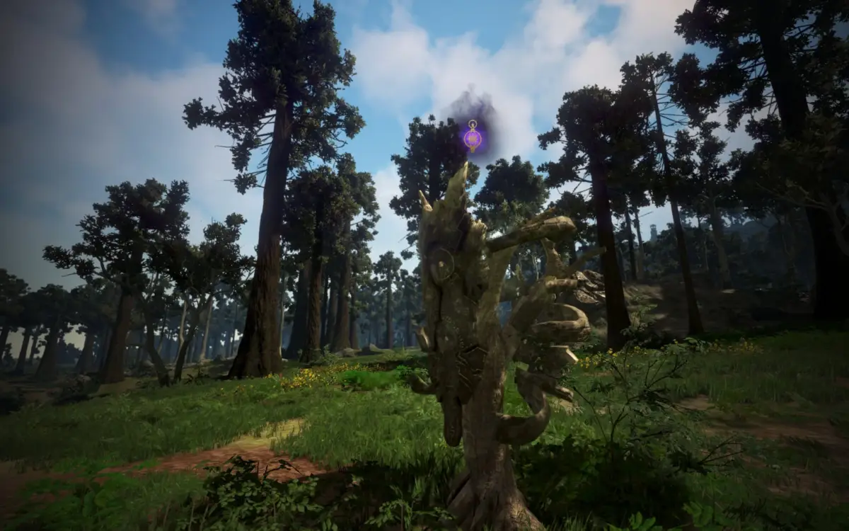 広大な森の中に立つ、古木のようなオブジェと、その上空に浮かぶ神秘的な紫色の光るペンダントが特徴的な画像です。