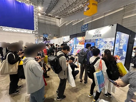 TGSで人だかりを作る『メタ転生』ブース