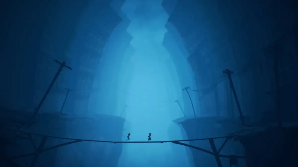 霧に包まれた橋を渡るモノとシックス