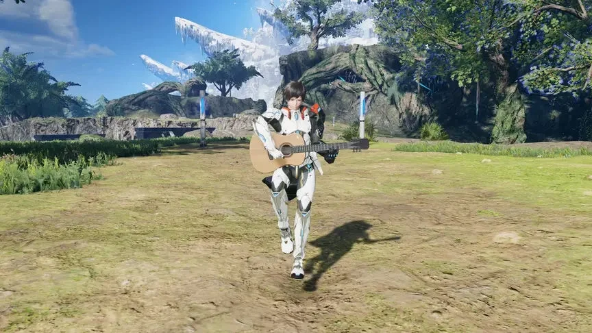 未来的な白いスーツを着たキャラクターがアコースティックギターを抱え、緑豊かなファンタジー風の屋外を歩いている様子を捉えた画像です。背景には氷のような構造物が見えます。