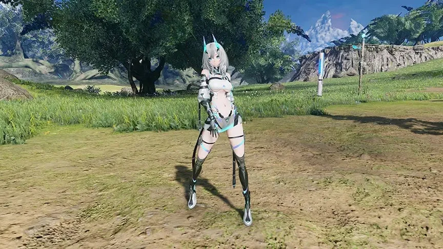 未来的なコスチュームをまとった白い髪の女性キャラクター