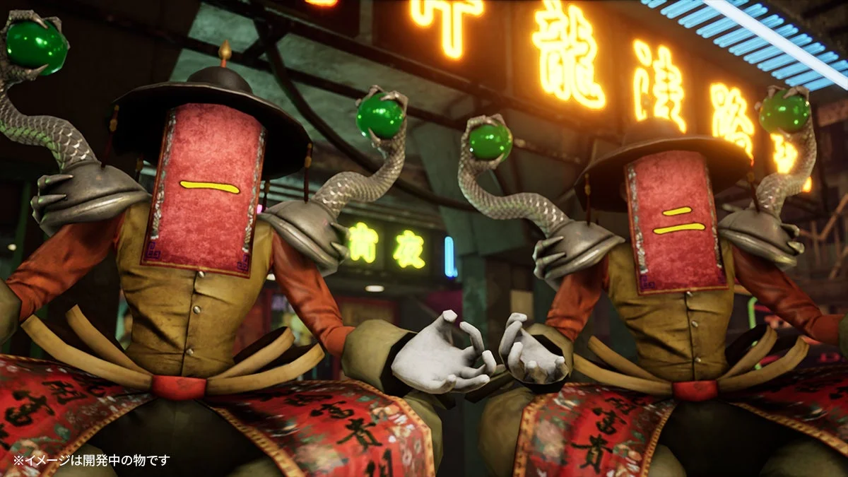 中華風の衣装をまとった二体の奇妙なキャラクターが並んで座っている。顔には「一」と「二」の文字が書かれた赤い札があり、肩からは緑色の玉を持つ蛇のような腕が伸びている。背景にはネオンサインが光るアジアの街並みが広がる、ゲームのワンシーンのような画像。